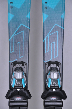 NARTY UŻYWANE ATOMIC REDSTER X5 + Atomic M10 GW 24/25 154 cm NRC313