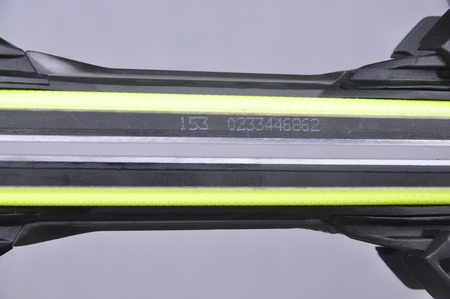 NARTY UŻYWANE VOLKL RACETIGER SC 23/24 + VMotion 12 153 cm NRC341