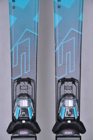 NARTY UŻYWANE ATOMIC REDSTER X5 + Atomic M10 GW 24/25 147 cm NRC308