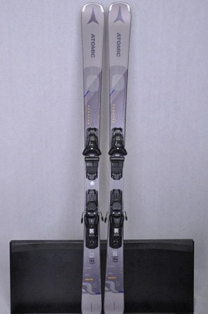 NARTY UŻYWANE REDSTER Q5 + M10 22/23 154 cm NRC587