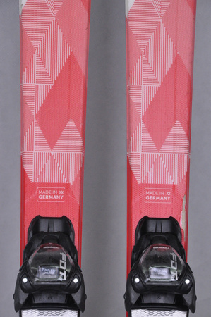 NARTY UŻYWANE VOLKL DEACON 7.2 + FTD 10 21/22 165 cm NRC1101