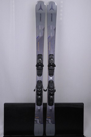 NARTY UŻYWANE REDSTER Q6 + M12 23/24 155 cm NRB553