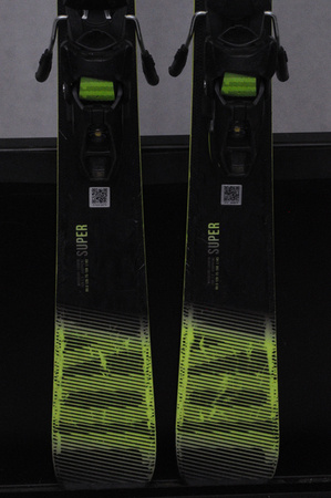 NARTY UŻYWANE HEAD SUPER JOY 22/23 + JOY 11 143 cm NRB912