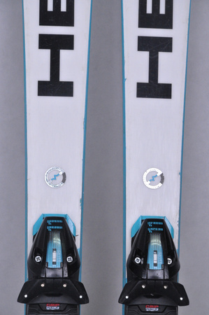 NARTY UŻYWANE HEAD WORLDCUP e.XSR + PR 11 23/24 163 cm NRC969