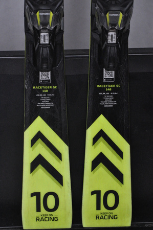 NARTY UŻYWANE VOLKL RACETIGER SC 23/24 + VMotion 12 148 cm NRC842