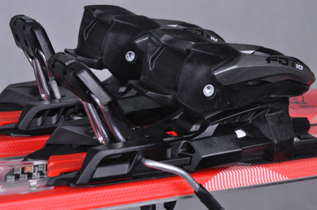 NARTY UŻYWANE VOLKL DEACON 7.2 + FTD 10 21/22 165 cm NRC1101