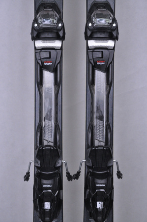 NARTY UŻYWANE VOLKL RACETIGER SRC + Motion 10 24/25 173 cm NRC232