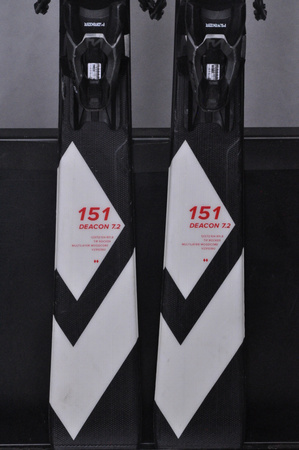 NARTY UŻYWANE VOLKL DEACON 7.2 + FTD 10 23/24 151 cm NRC1179