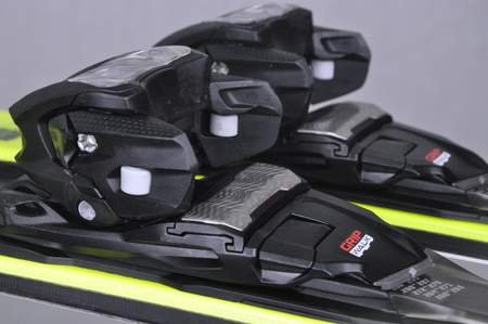 NARTY UŻYWANE VOLKL RACETIGER SC 23/24 + VMotion 12 148 cm NRC340