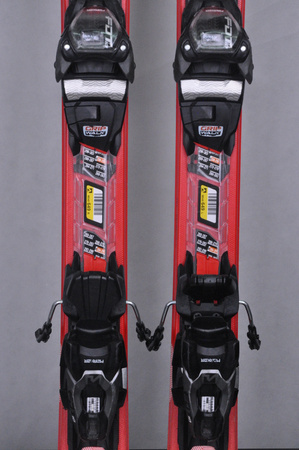 NARTY UŻYWANE VOLKL DEACON 7.2 + FTD 10 21/22 151 cm NRC1147
