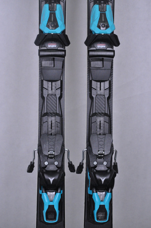 NARTY UŻYWANE ATOMIC REDSTER X7 + Atomic MI12 GW 24/25 169 cm NRC283