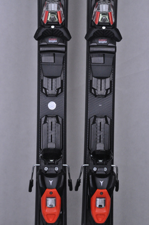 NARTY UŻYWANE ATOMIC REDSTER SC + M10 23/24 175 cm NRC490