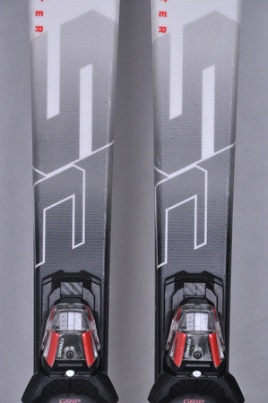 NARTY UŻYWANE ATOMIC REDSTER SC + M10 23/24 154 cm NRC479