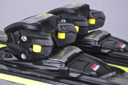 NARTY UŻYWANE VOLKL RACETIGER SC 24/25 + VMotion 12 158 cm NRC818