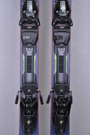 NARTY UŻYWANE FISCHER CURV GTX + RX 13 22/23 175 cm NRC1028