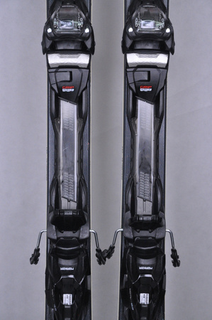 NARTY UŻYWANE VOLKL RACETIGER SRC + Motion 10 24/25 168 cm NRC225