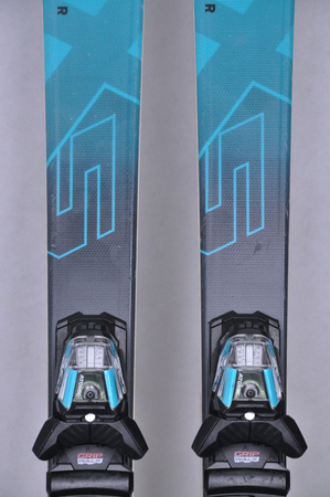 NARTY UŻYWANE ATOMIC REDSTER X5 + Atomic M10 GW 24/25 175 cm NRC324