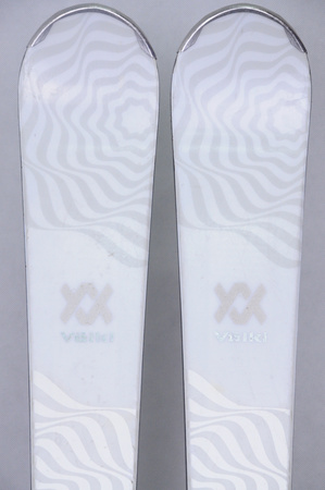 NARTY UŻYWANE VOLKL FLAIR SC 23/24 + Marker VMOTION 11 153 cm NRC292