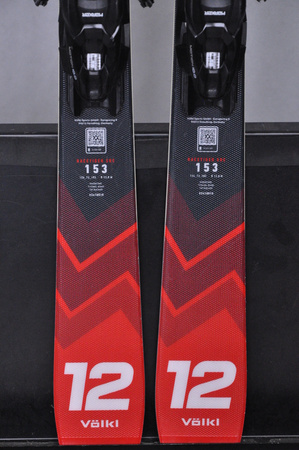 NARTY UŻYWANE VOLKL RACETIGER SRC + Motion 10 24/25 153 cm NRC548