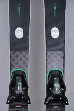 NARTY UŻYWANE HEAD SUPERSHAPE E. MAGNUM + Head PRD12 24/5 177 cm NRC269