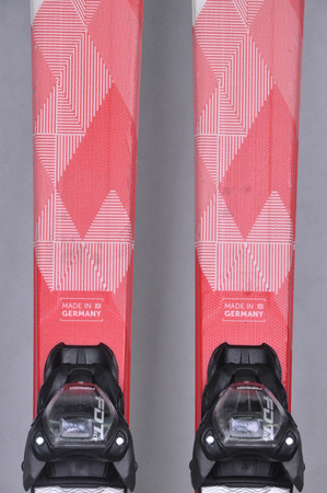 NARTY UŻYWANE VOLKL DEACON 7.2 + FTD 10 21/22 165 cm NRC1112