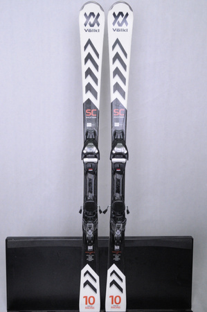 NARTY UŻYWANE VOLKL RACETIGER SC 23/24 + VMotion 12 148 cm NRC325
