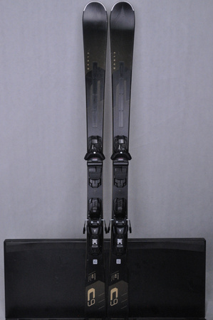 DAMSKIE NARTY UŻYWANE ATOMIC CLOUD C9 + M10 GW 24/25 143 cm NRC361