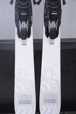 NARTY UŻYWANE VOLKL FLAIR SC 23/24 + Marker VMOTION 11 153 cm NRC288