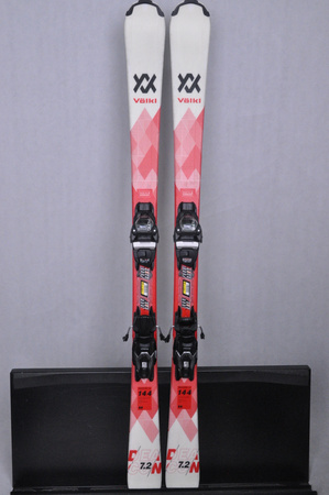 NARTY UŻYWANE VOLKL DEACON 7.2 + FTD 10 21/22 144 cm NRC1152
