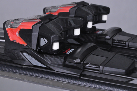 NARTY UŻYWANE ATOMIC REDSTER SC + M10 23/24 175 cm NRC492