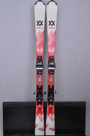 NARTY UŻYWANE VOLKL DEACON 7.2 + FTD 10 21/22 144 cm NRC1150