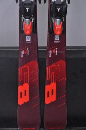 NARTY UŻYWANE ATOMIC REDSTER S8 + X12 GW 23/24 170 cm NRC145