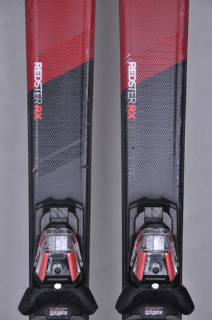 NARTY UŻYWANE ATOMIC REDSTER RX + M10 23/24 149 cm NRC1061