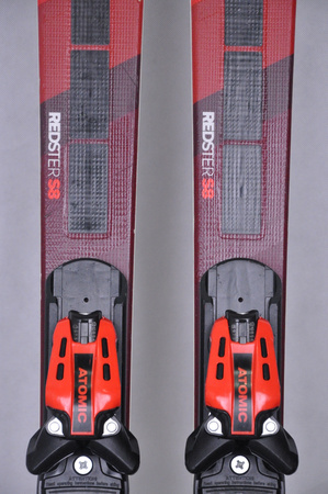 NARTY UŻYWANE ATOMIC REDSTER S8 + X12 GW 24/25 156 cm NRC153