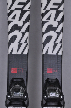 NARTY UŻYWANE VOLKL DEACON 7.2 + FTD 10 23/24 172 cm NRC1186