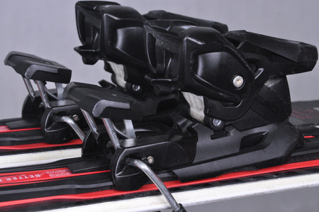 NARTY UŻYWANE HEAD SUPERSHAPE ERALLY + PRD12 24/25 163 cm NRC510