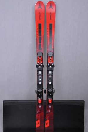 NARTY UŻYWANE ATOMIC REDSTER S8 + X12 GW 23/24 149 cm NRC141
