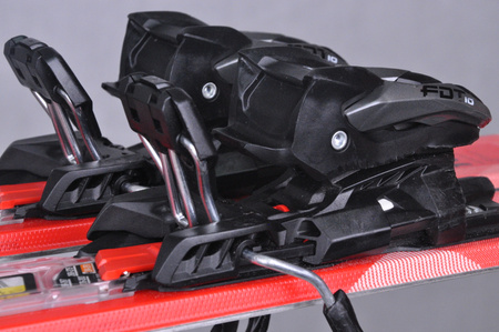 NARTY UŻYWANE VOLKL DEACON 7.2 + FTD 10 21/22 151 cm NRC1148