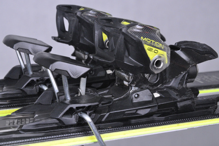 NARTY UŻYWANE VOLKL RACETIGER SC 24/25 + VMotion 12 165 cm NRC833