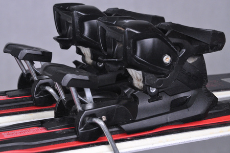 NARTY UŻYWANE HEAD SUPERSHAPE ERALLY + PRD12 24/25 170 cm NRC515