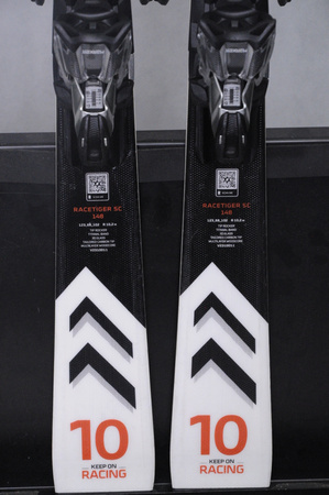 NARTY UŻYWANE VOLKL RACETIGER SC 23/24 + VMotion 12 148 cm NRC326