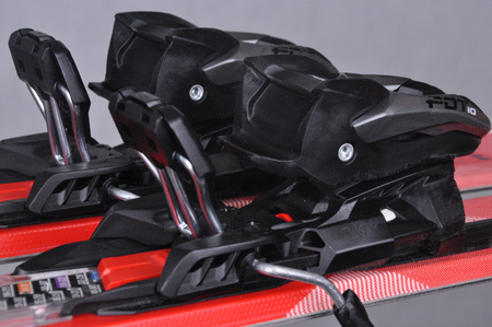 NARTY UŻYWANE VOLKL DEACON 7.2 + FTD 10 21/22 165 cm NRC1110