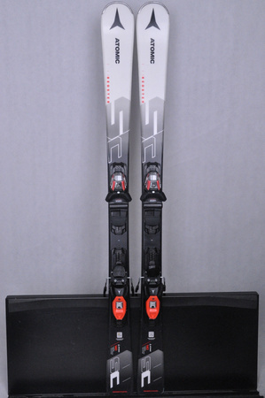 NARTY UŻYWANE ATOMIC REDSTER SC + M10 23/24 140 cm NRC459