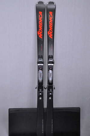 NARTY UŻYWANE NORDICA SPITFIRE 73 24/25 + Marker TP2 10 174 cm NRC905