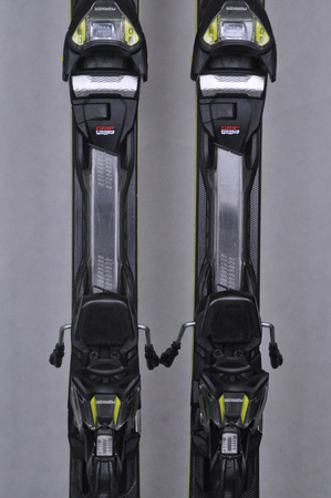 NARTY UŻYWANE VOLKL RACETIGER SC 24/25 + VMotion 12 172 cm NRC835