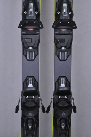 NARTY UŻYWANE FISCHER RC4 PWR 23/24 + RS10 160 cm NRC782