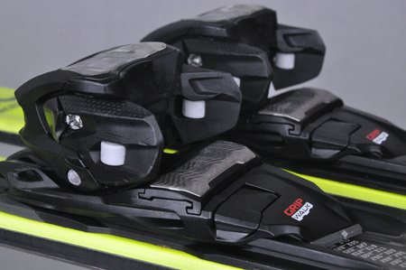 NARTY UŻYWANE VOLKL RACETIGER SC 23/24 + VMotion 12 165 cm NRC347