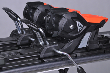 NARTY UŻYWANE ATOMIC REDSTER RX + M10 23/24 156 cm NRC1053