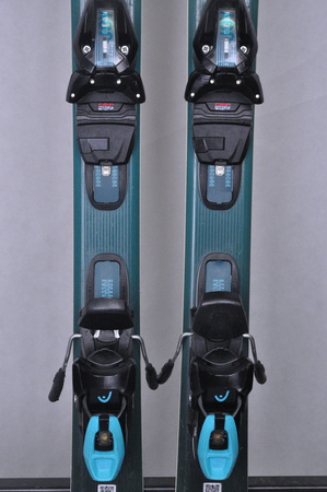 NARTY UŻYWANE HEAD SUPER JOY 23/24 + JOY 11 153 cm NRC650