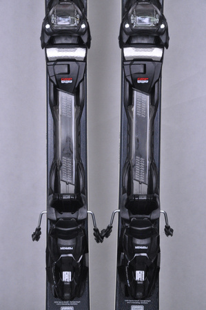 NARTY UŻYWANE VOLKL RACETIGER SRC + Motion 10 24/25 168 cm NRC226